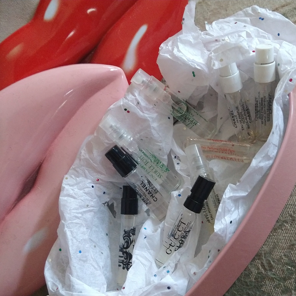 Samples of high end Parfums 3 pc.